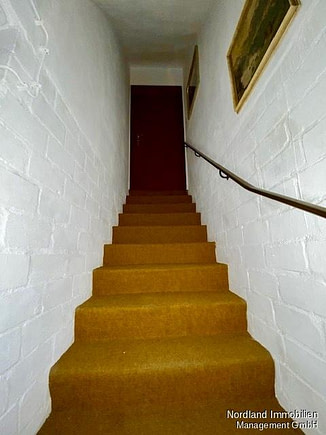 Treppenaufgang zur Einliegerwohnung